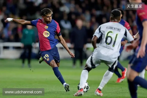 卡萨多：奥维耶多踢得很勇敢；训练都没见过亚马尔那样射门